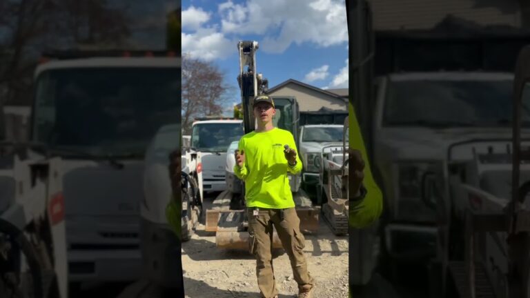 Wade of Wolfgang Hauling and Demolition in the Hit Me SEO junk removal marketing video